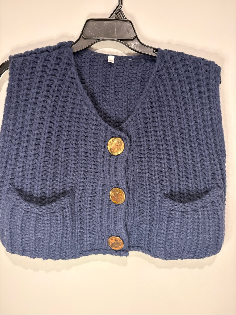 Chunky Cropped Navy Sweater Vest